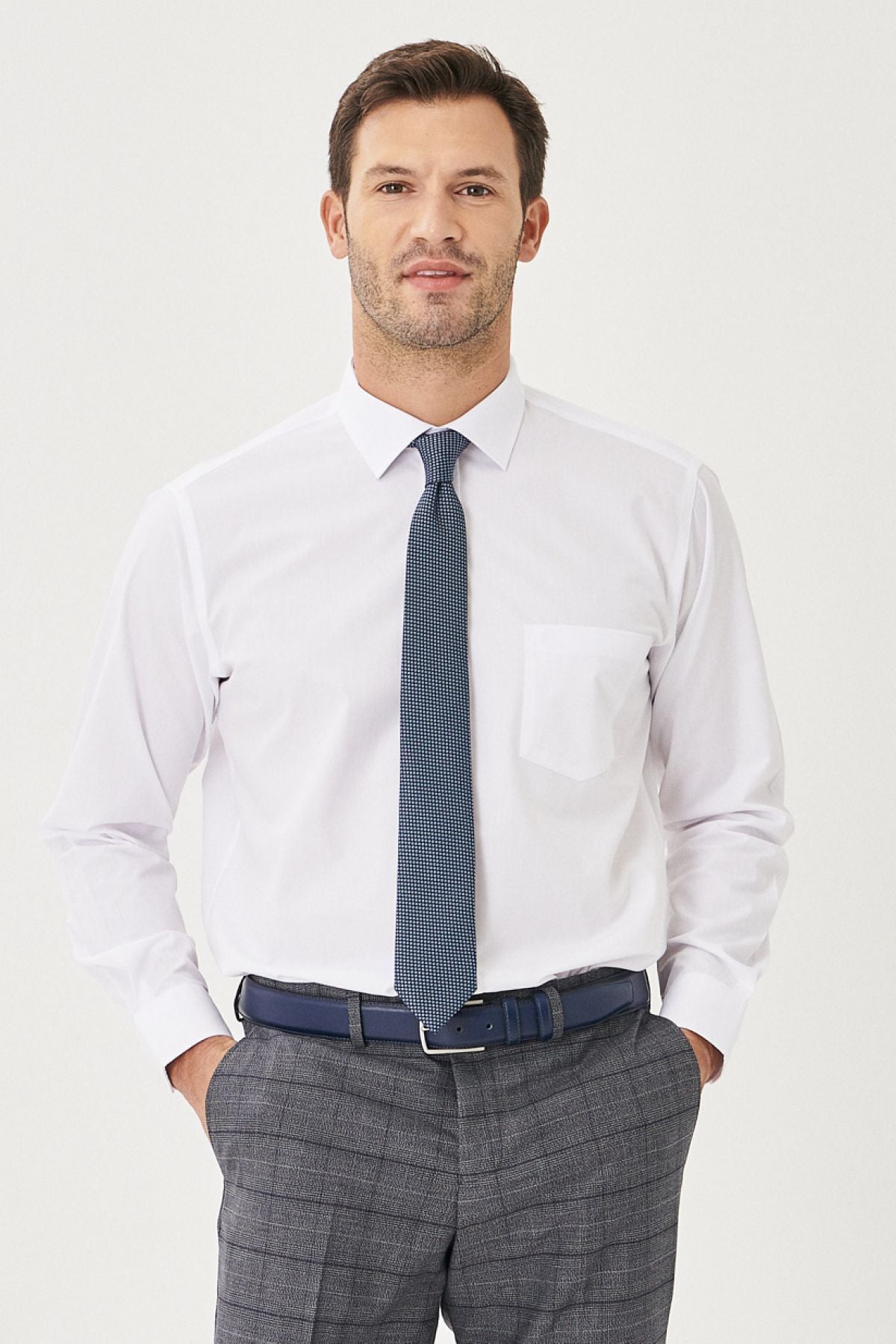 Men's white ironing easy Non-Iron Comfort Fit Casual Cut Classic Neck Shirt