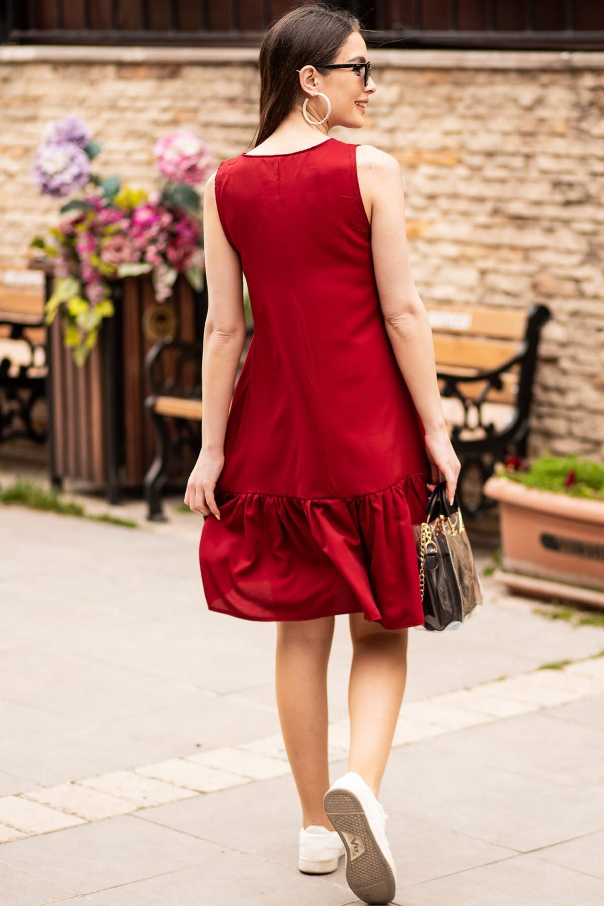 Female Bordeaux Sleeveless Skirt Ruffle Dress Arm-18y001156