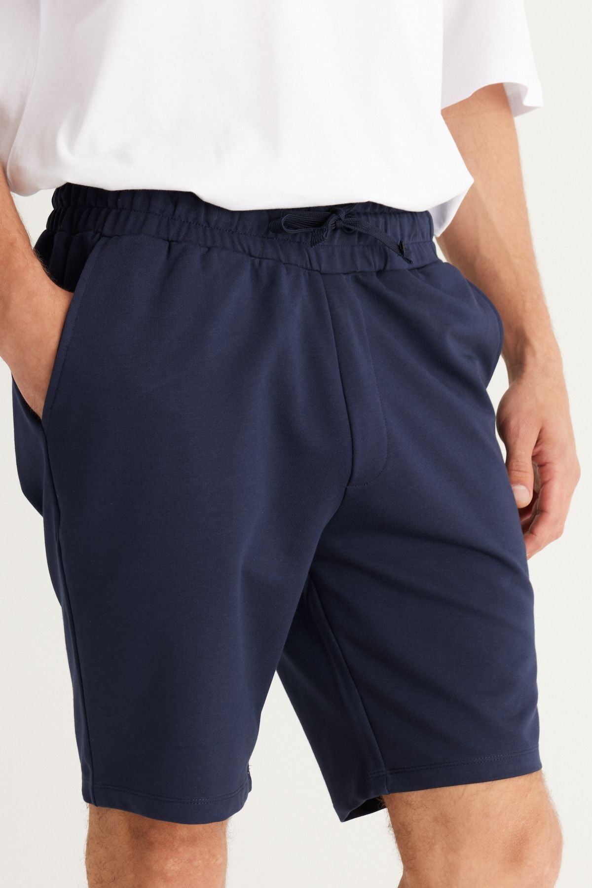 Men's Navy Blue Standard Fit Normal Cutting Cotton Pocket Knitting Shorts