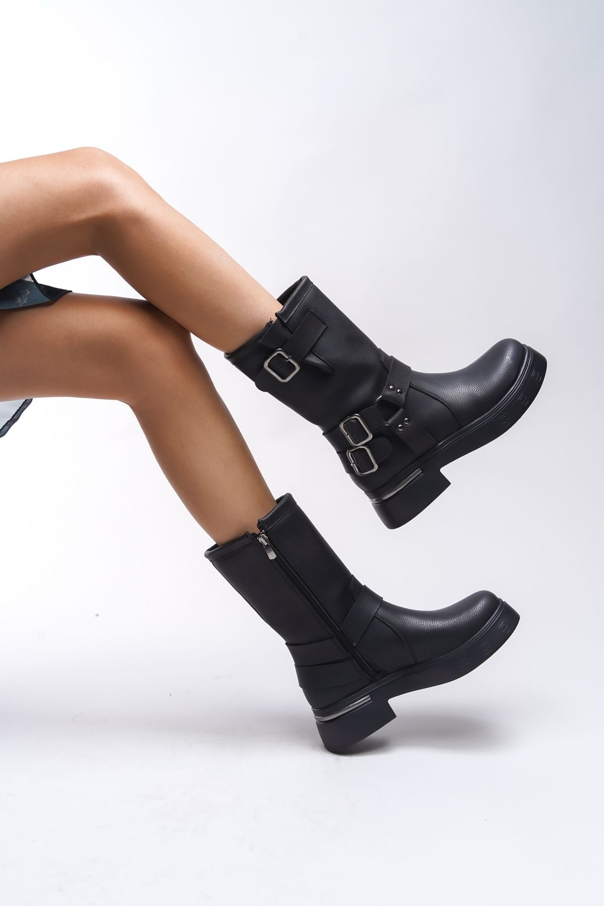 Irlukh Women's Boka Detailed Biker Bot 00123330 textured black skin