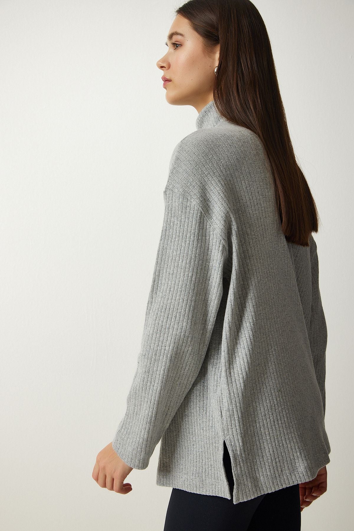 Women's Gray Fisherman Neck Vumor Oversize Knitting Blouse UB00213