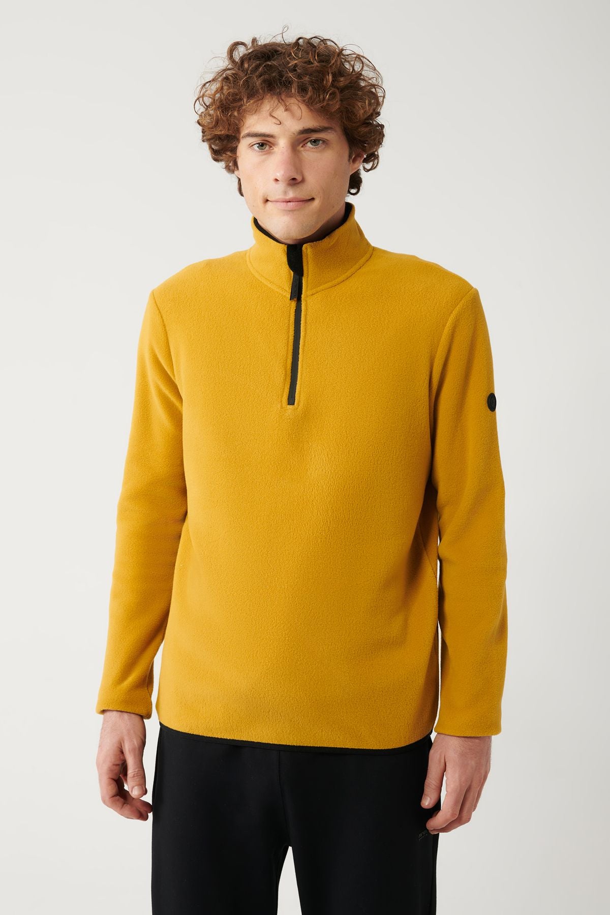 Men's mustard cold -resistant half -zipper with perpendicular collar polar sweatshirt E001068