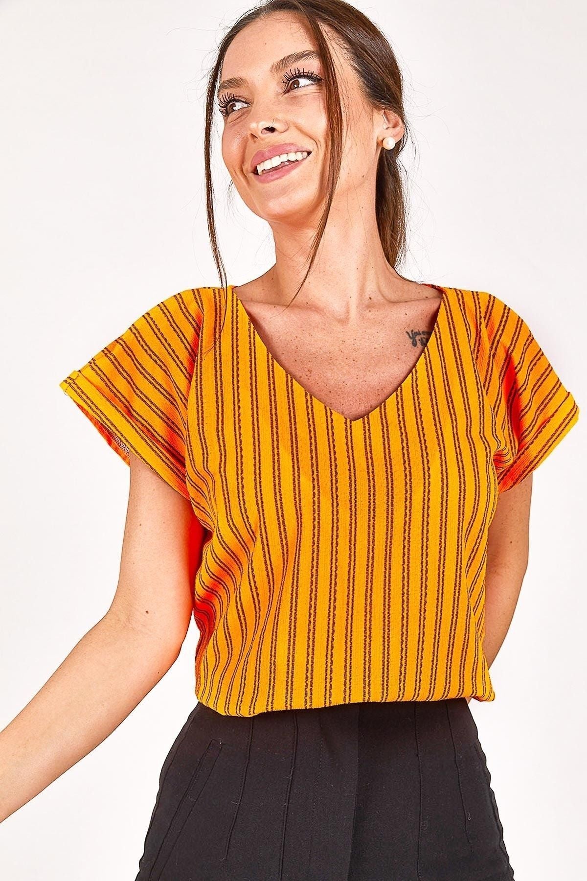 Female neon orange V-neck short arm blouse ARM-221074