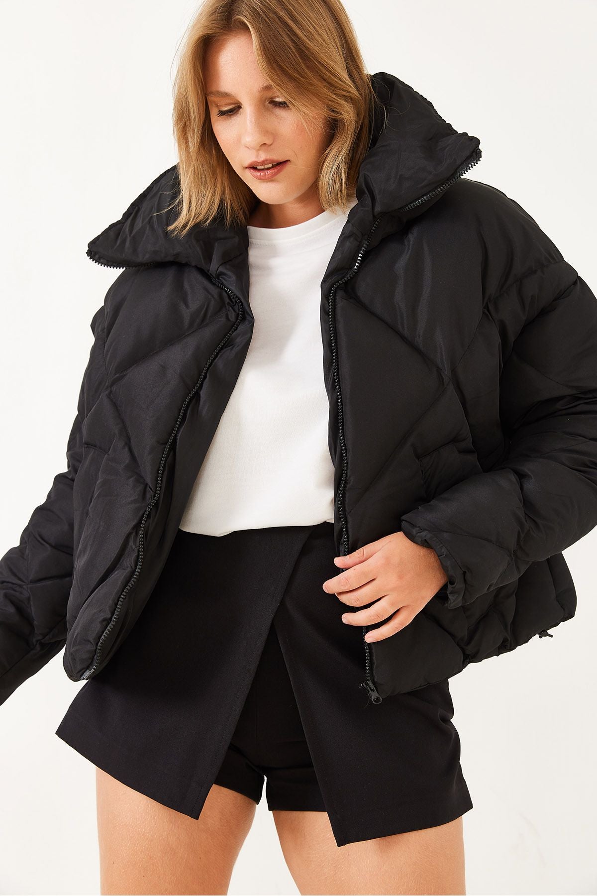 Woman Black Oversiz swelling coat