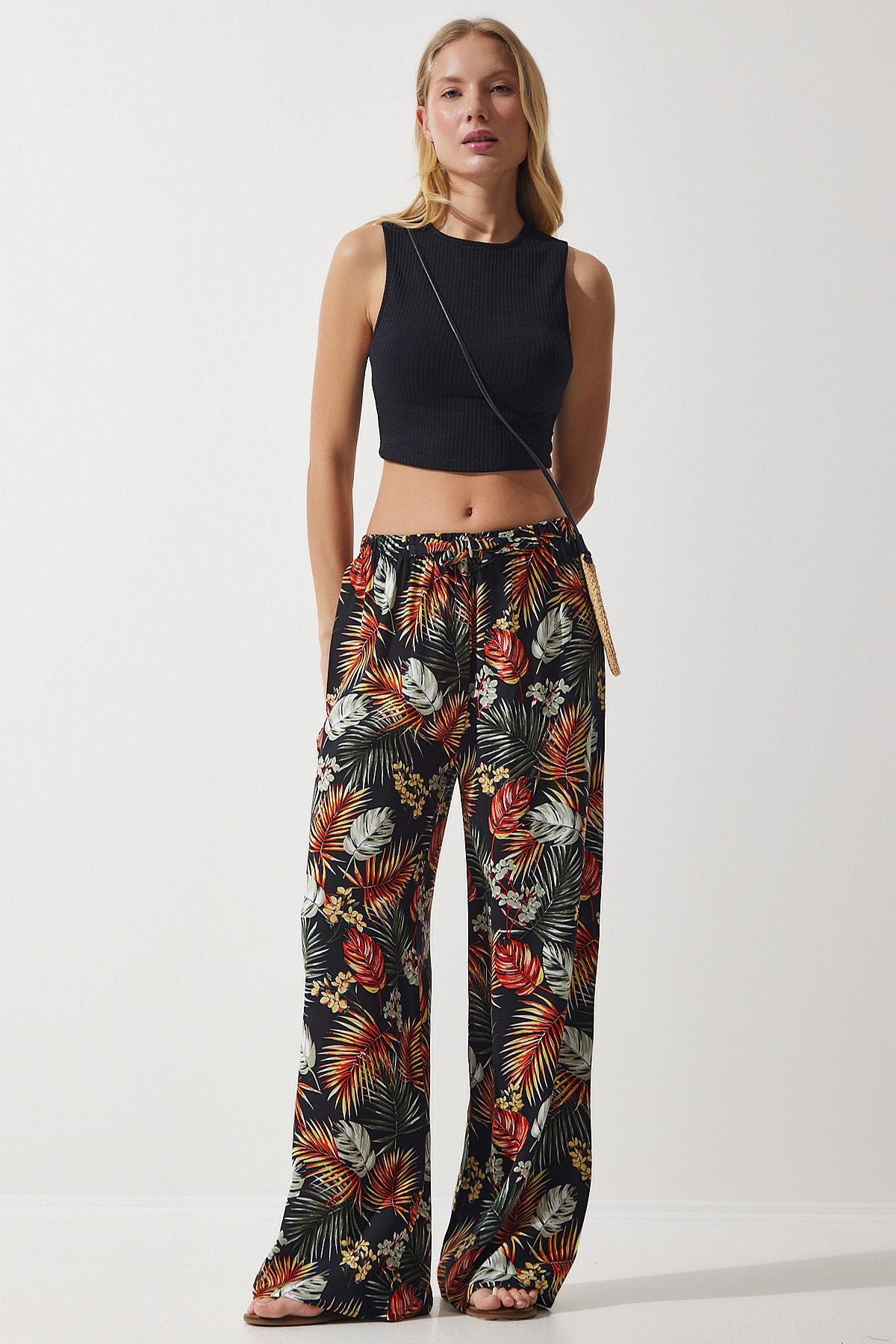 Female Black Tile Patterned Viscose Palazzo Pants EN00606