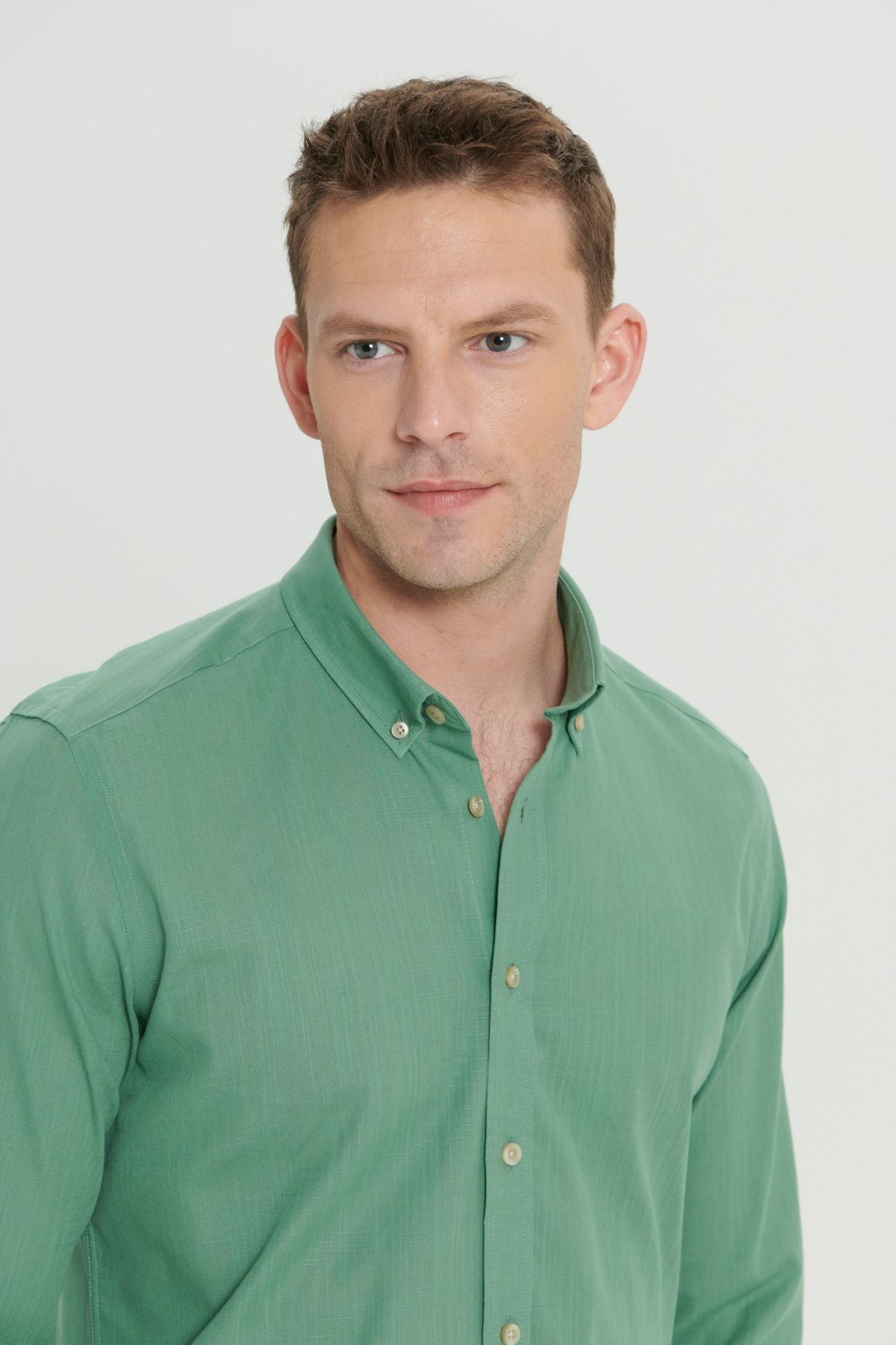 Male Khaki 100 %Cotton Breathing Fabric Oxford Slim Fit button with collar pennant shirt