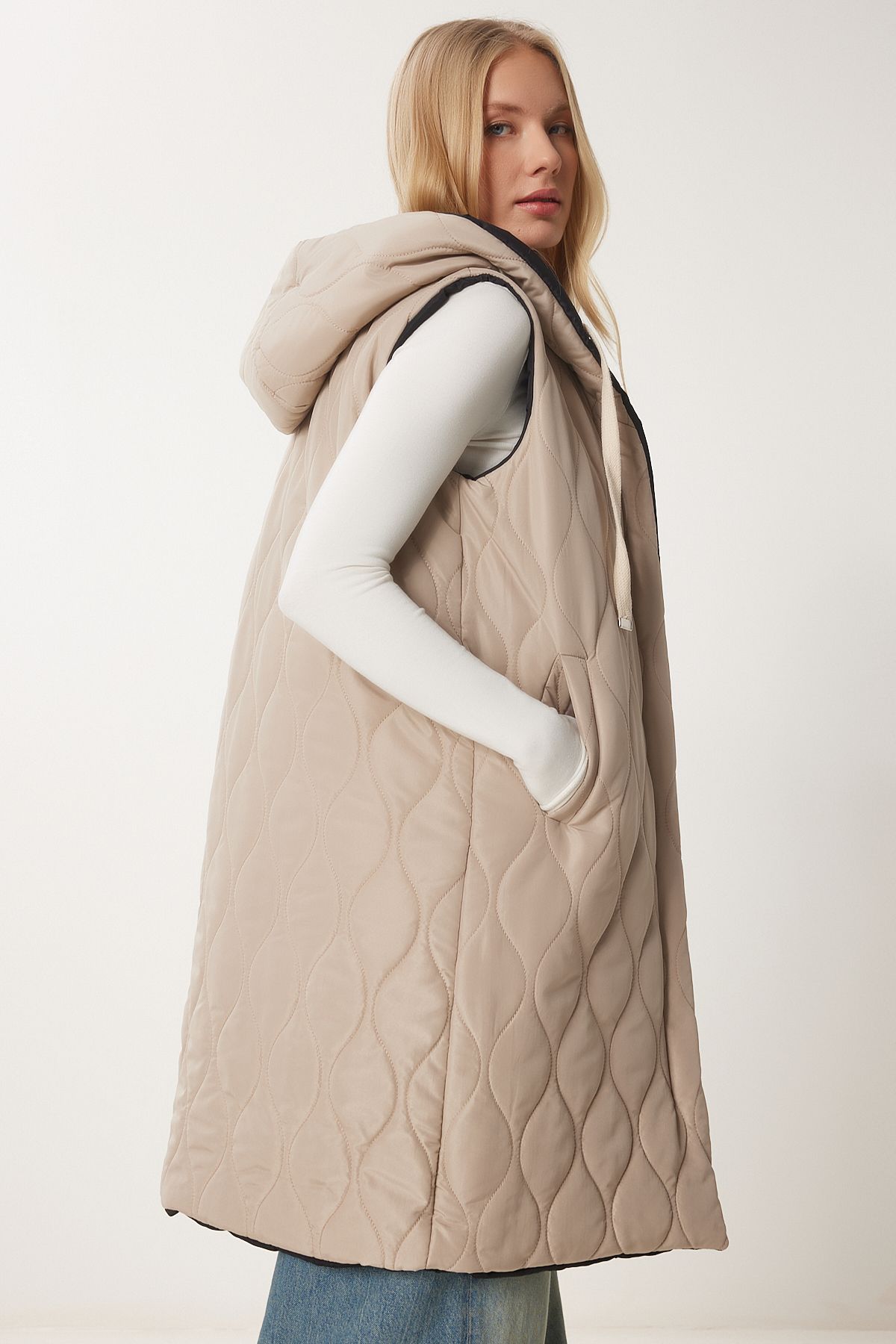 Female black beige hooded double -sided swelling vest NT00437