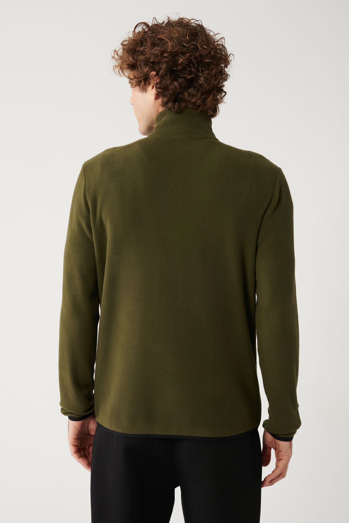 Men's Khaki Cool -resistant half -zipper with perpendicular collar polar sweatshirt E001068