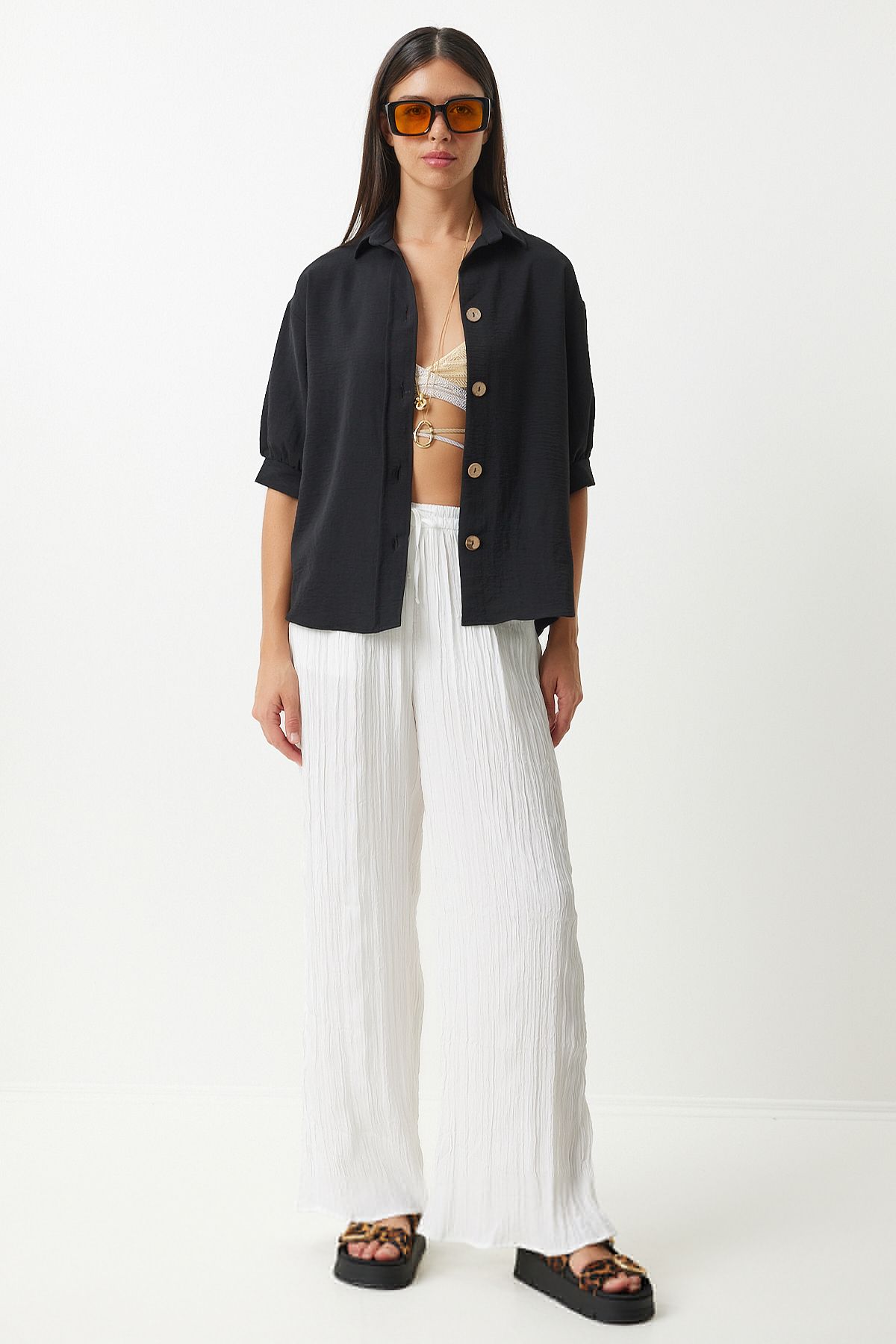Female black balloon sleeve linen Ayrrin shirt DD01321