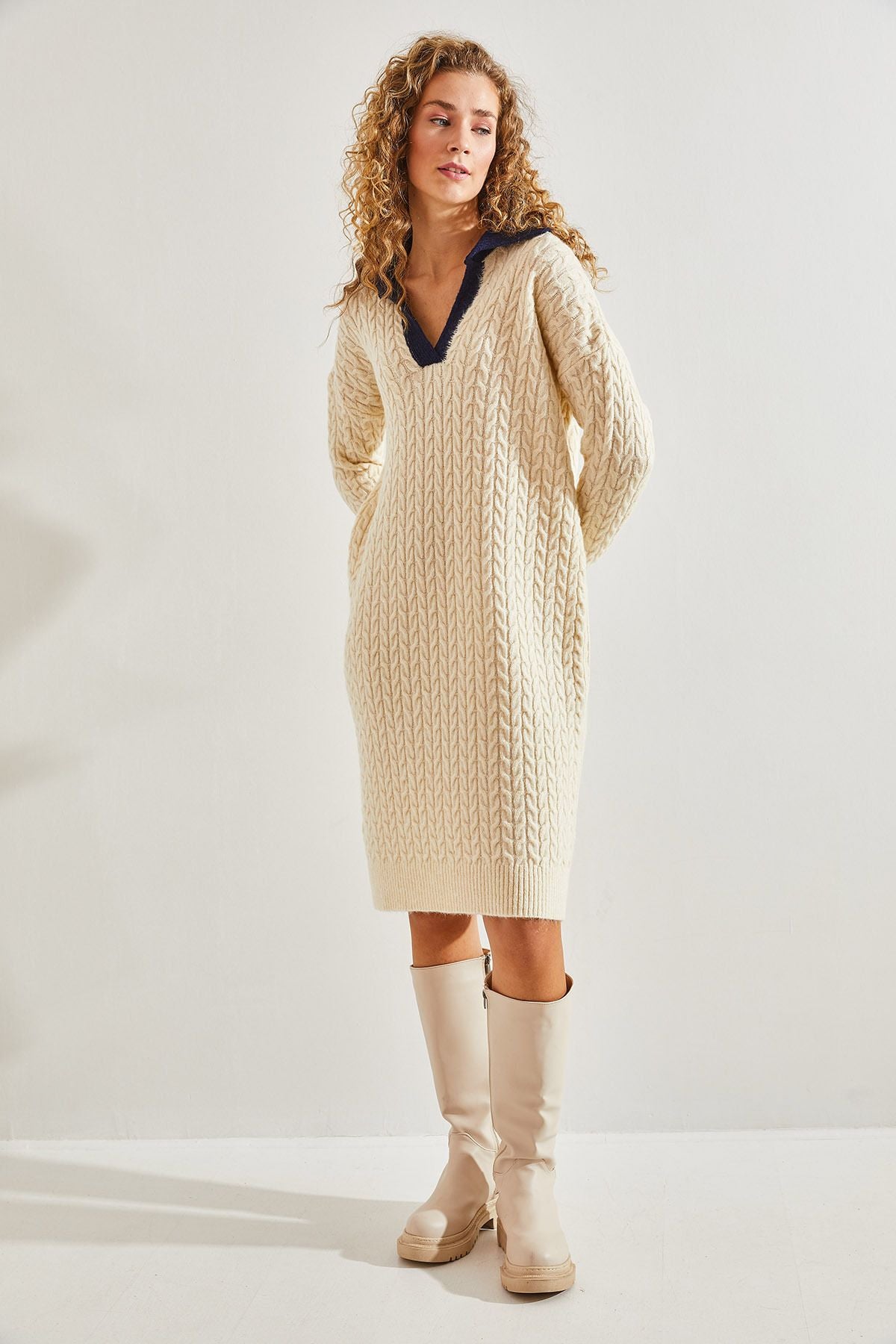 Women's collar colored knitwear dress