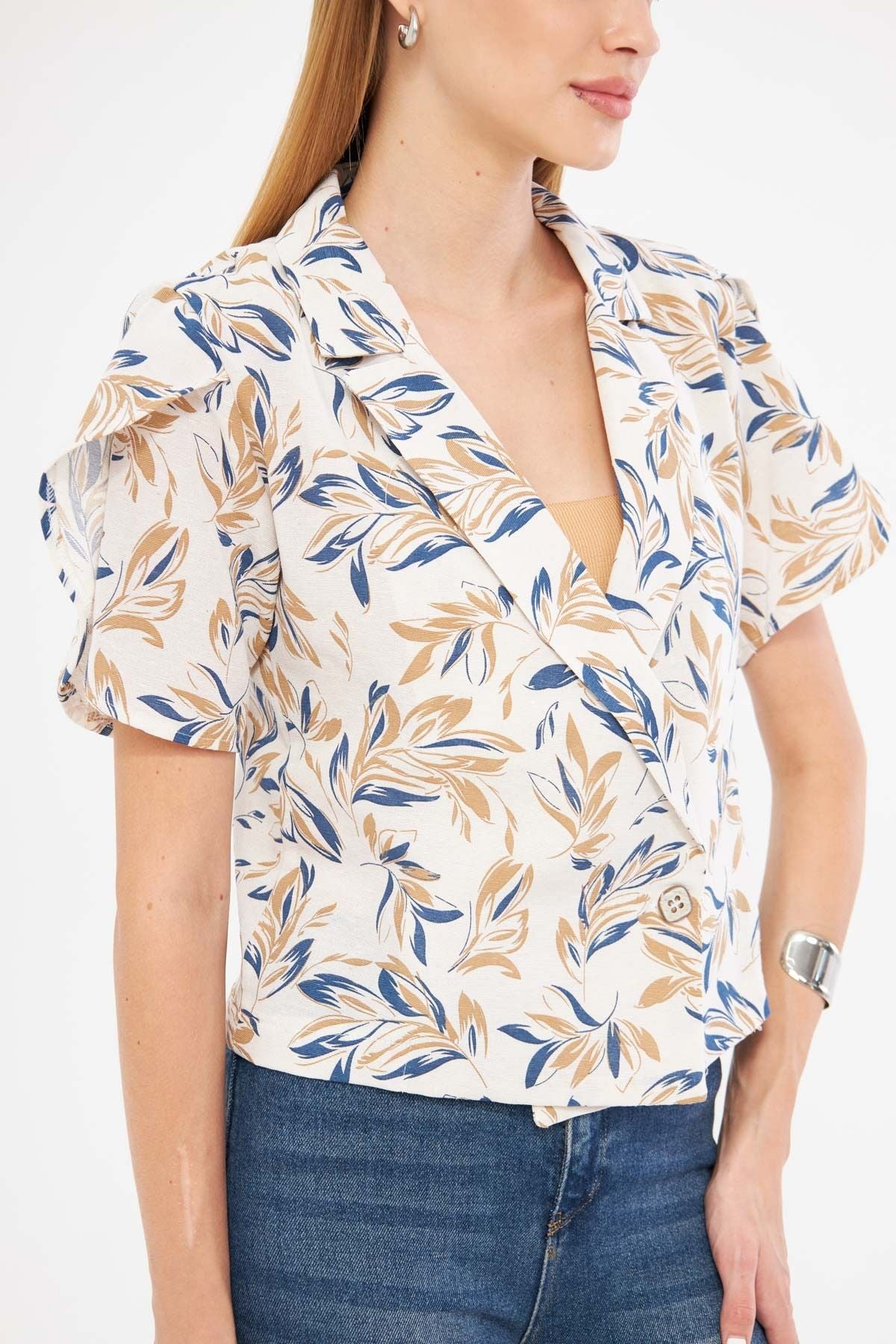 Female mink white linen-looking patterned handle slit Crop Short Sleeve Jacket ARM-24Y001095