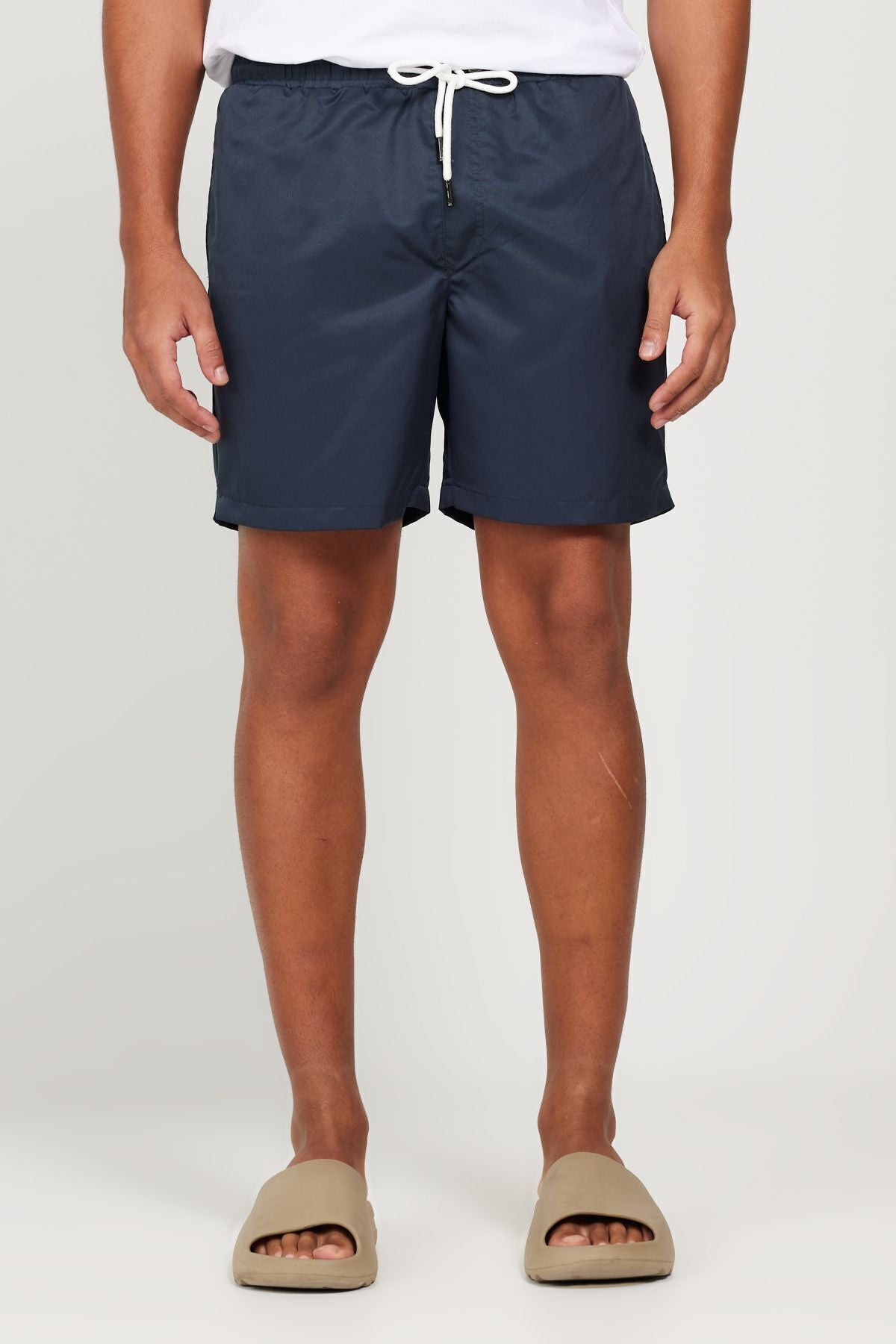 Men's navy blue standard fit patterned pocket fast -drying swimsuit sea shorts