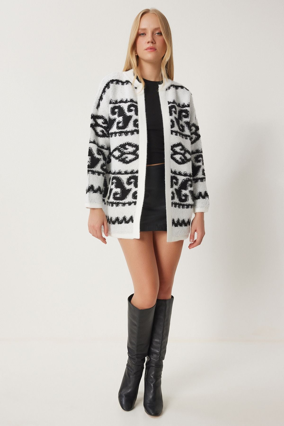 Women's Bone Black Patterned Cardigan Jacket US00938