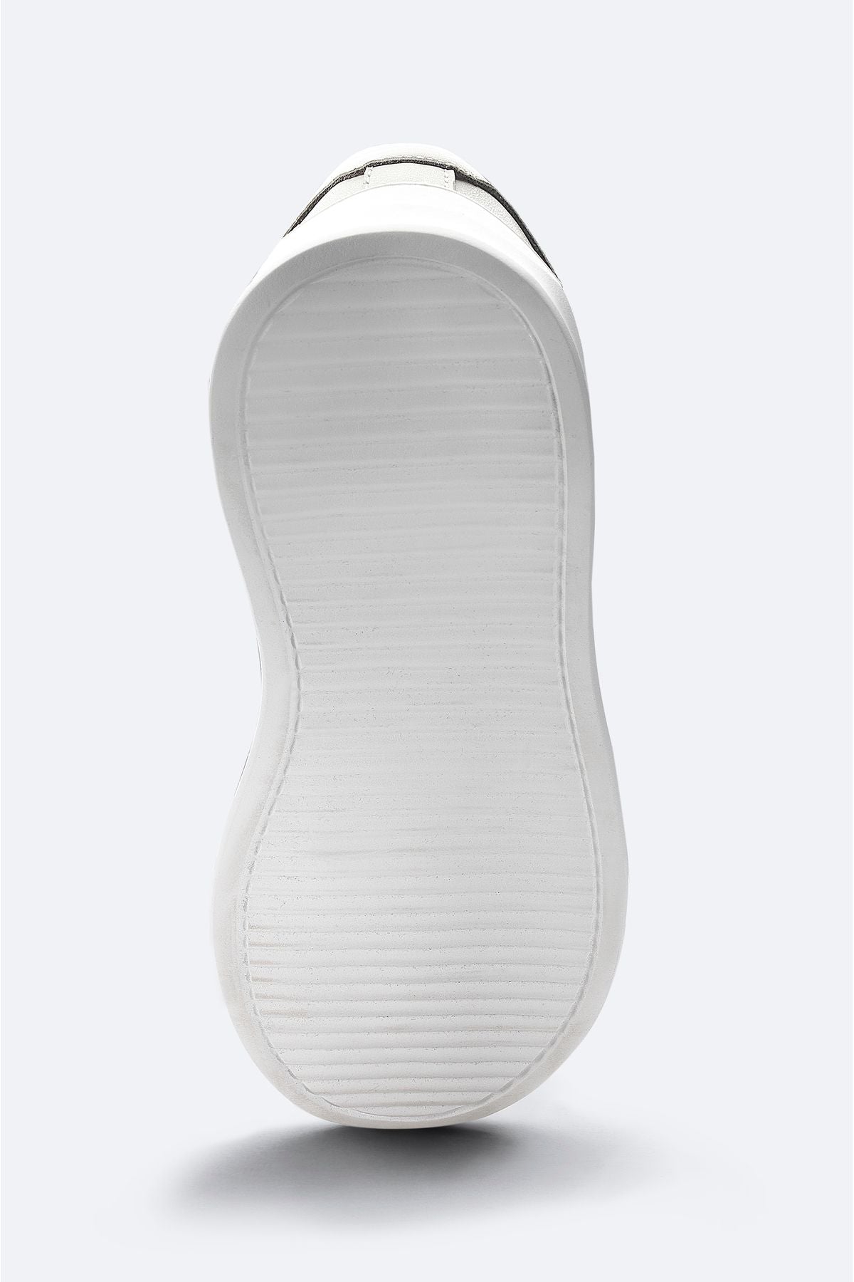 Men's white sneakers a42y8013