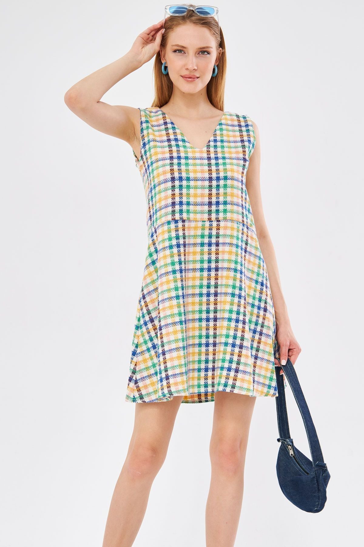 Female Green Tüvit Front Rear V-Neck Sleeveless Clash Mini Dress ARM-24K001073