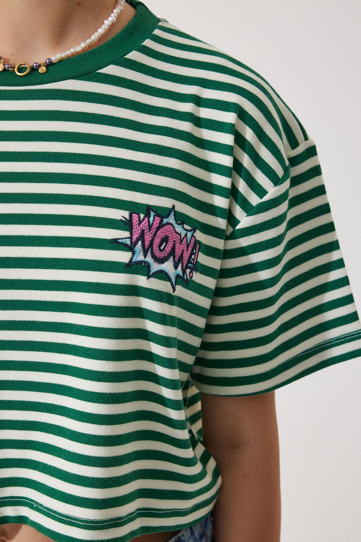 Female Green Embroidery Detailed Striped 100 %Cotton Crop knitting T-shirt CR00436