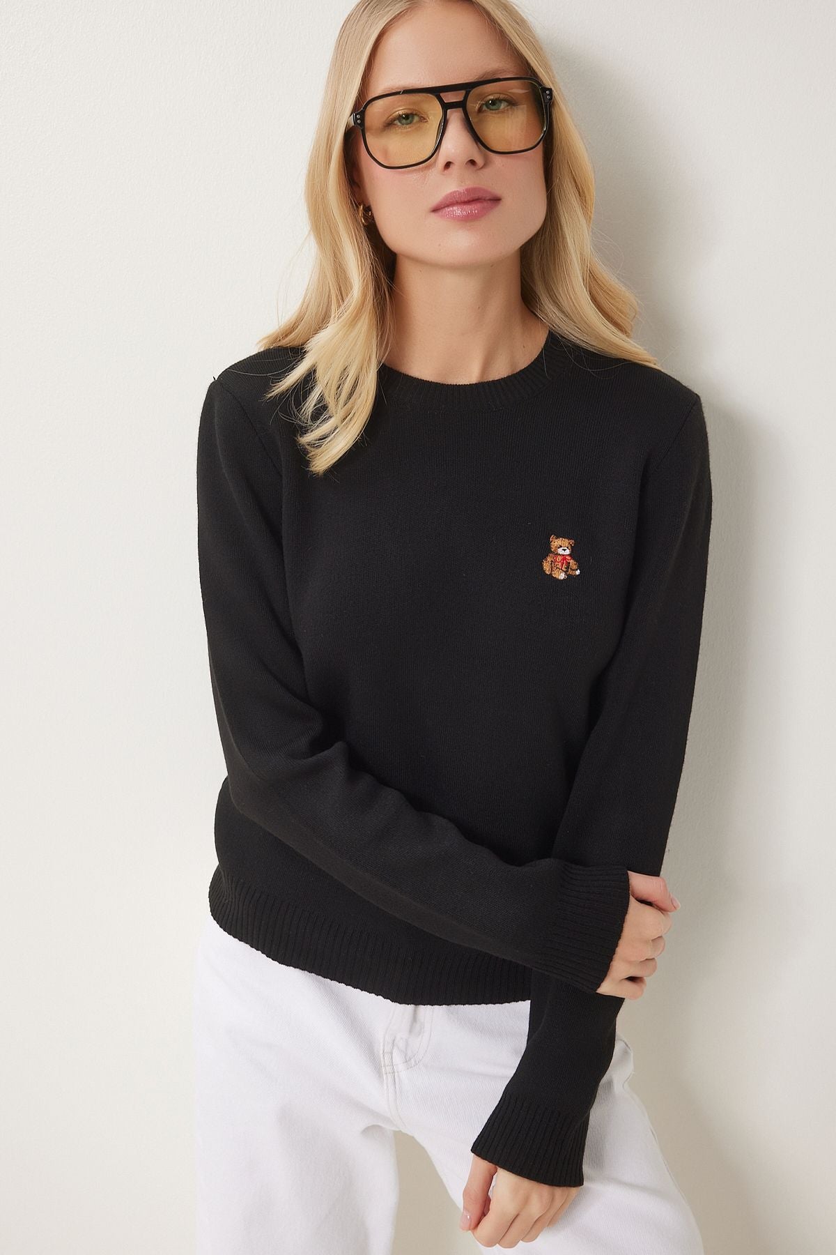 WOMEN'S BLACK TREATING embroidered knitwear sweater DP00230
