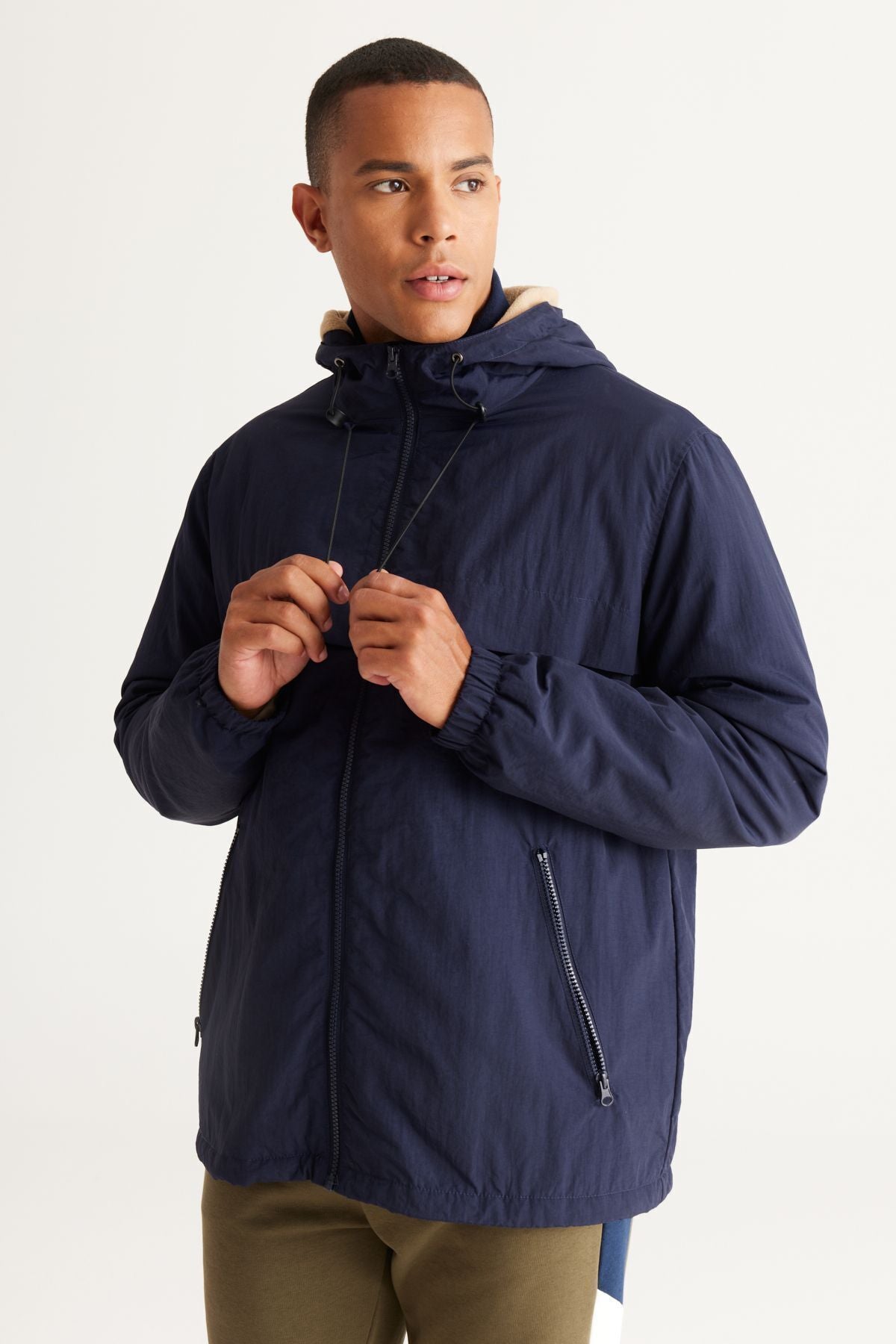 Men's navy blue standard fit normal cutting hooded side pocket coat