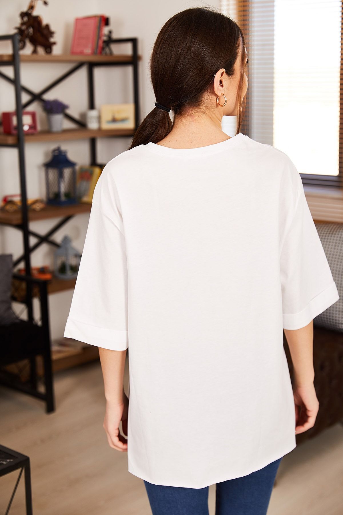 Women's white round collar wide sleeve side slit T-shirt ARM-19Y012003