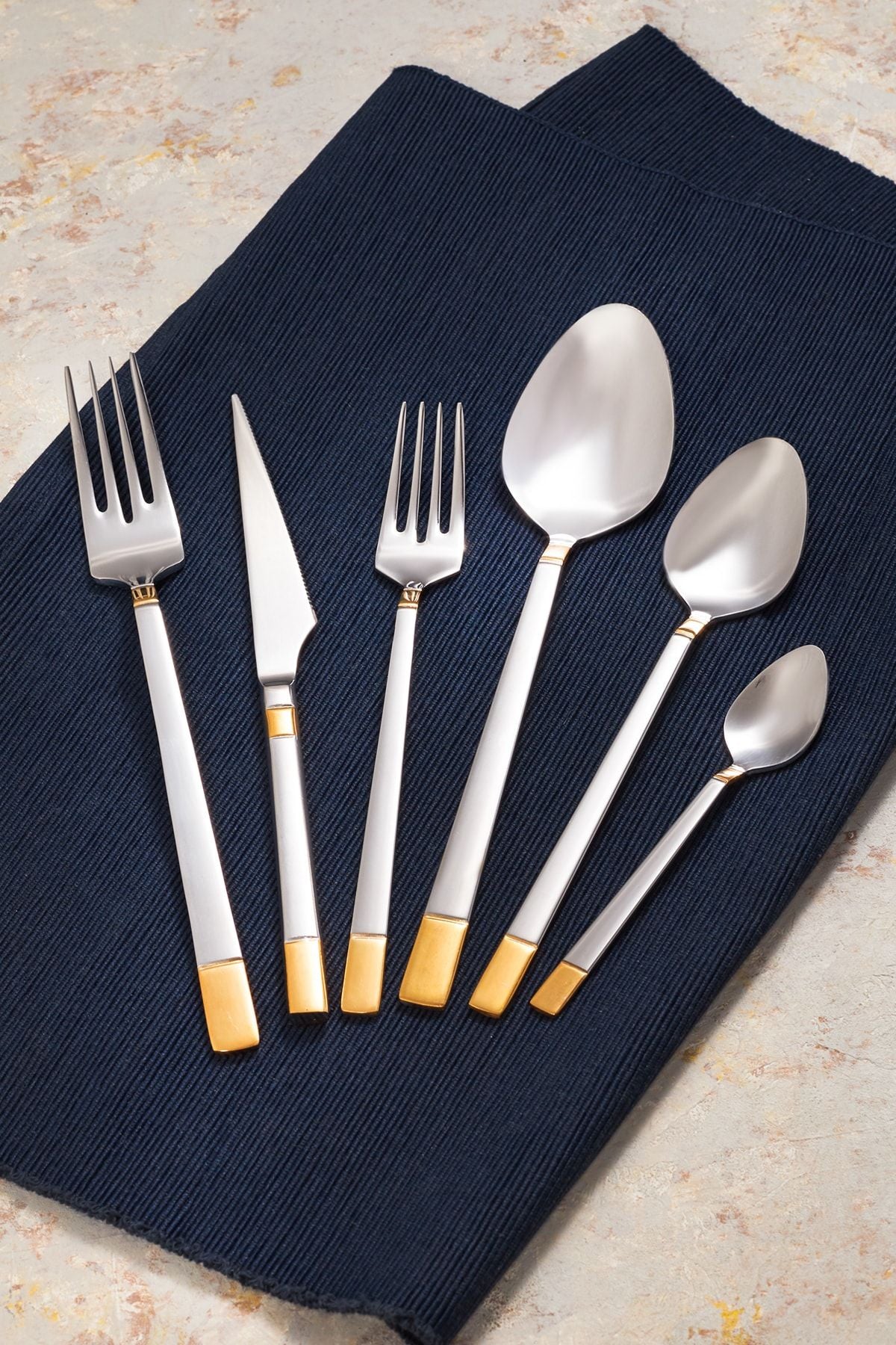 Elegance Duru Gold 84 PIECES 12 PEOPLE LUXURY BOXED FORK SPOT SPACE SET