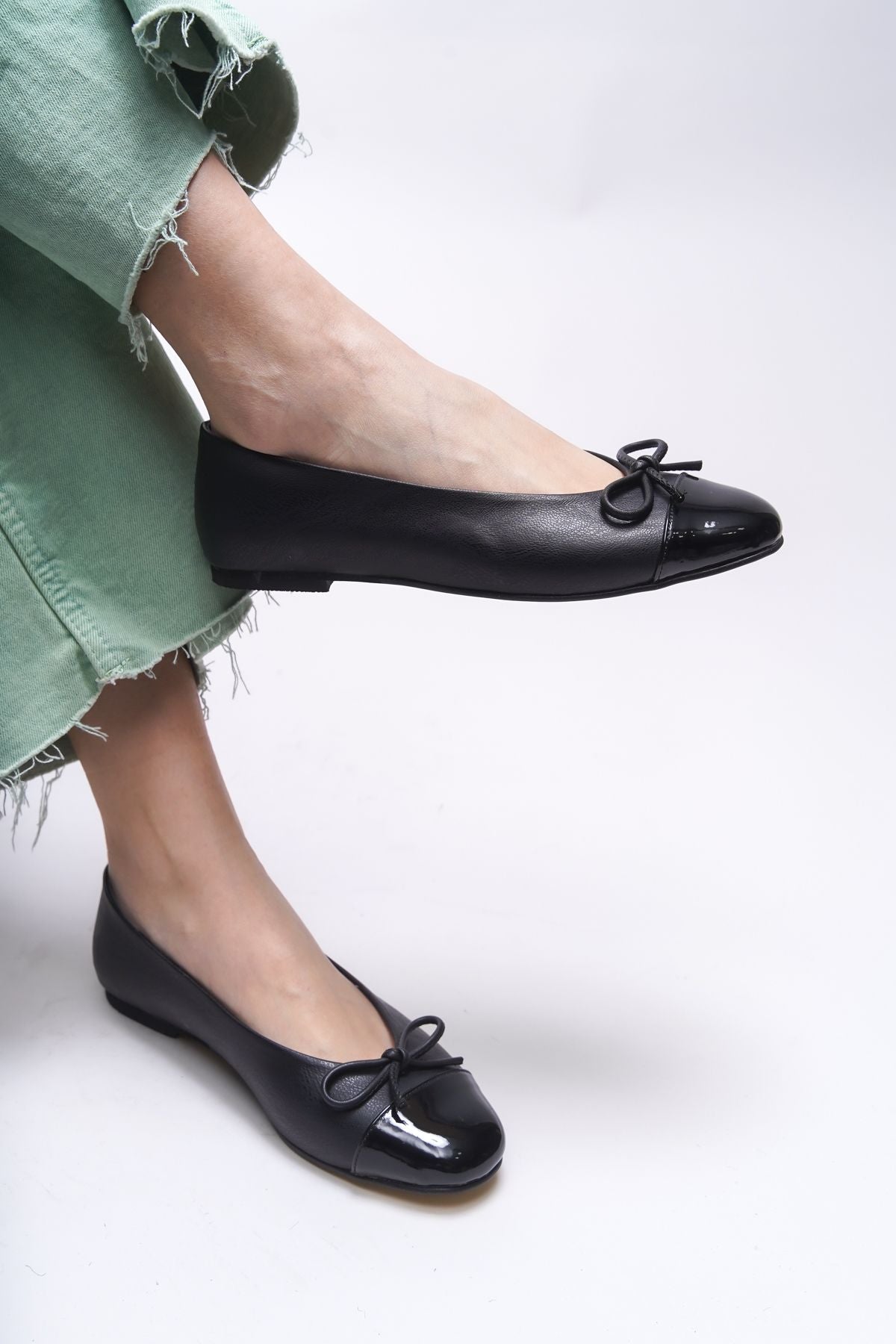 Saeltele Kadın Babet 001298 Black Skin Patent Leather Detail