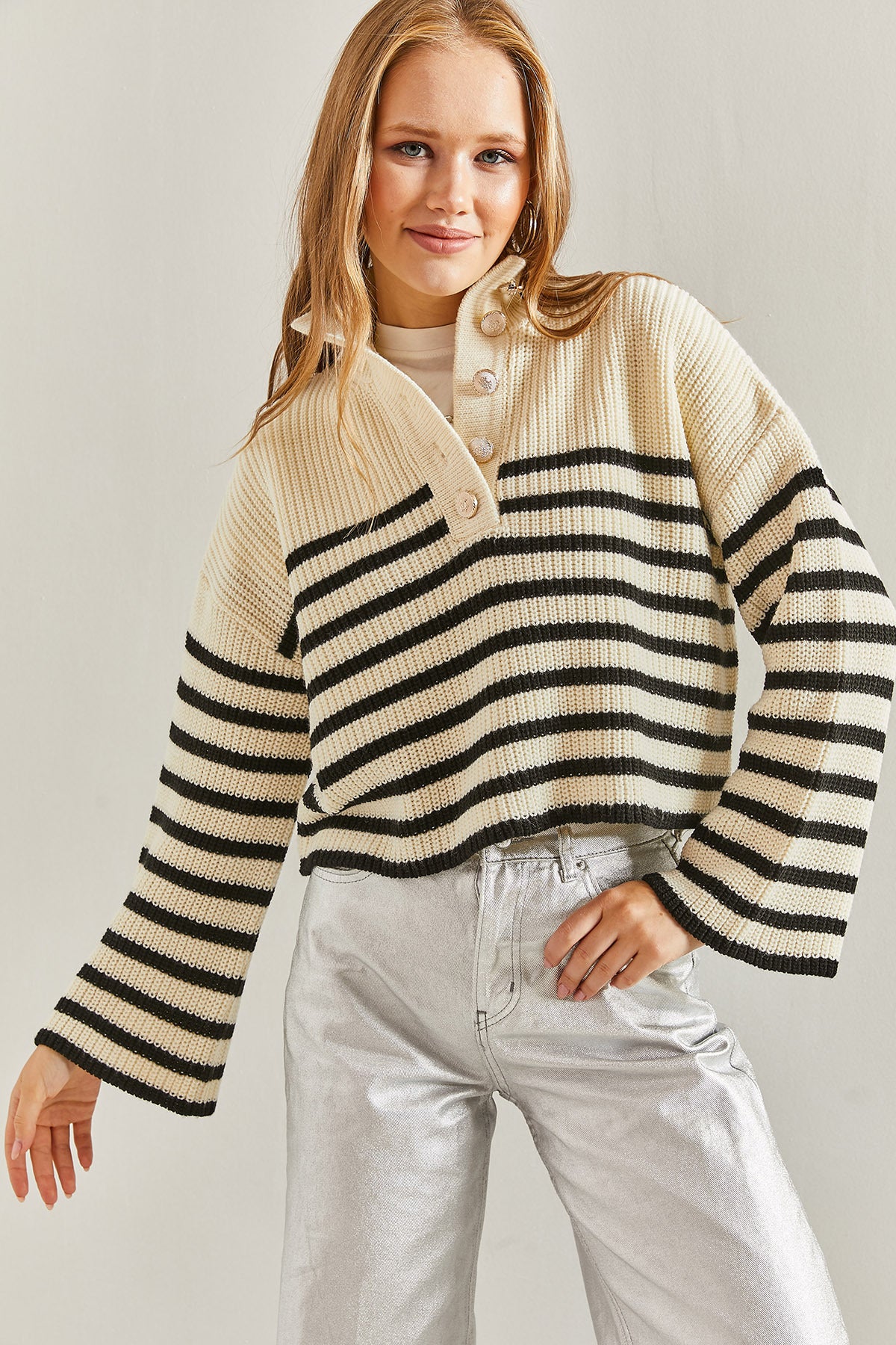 Women's Buttoned Collar Striped Knitwear Sweater 20234204