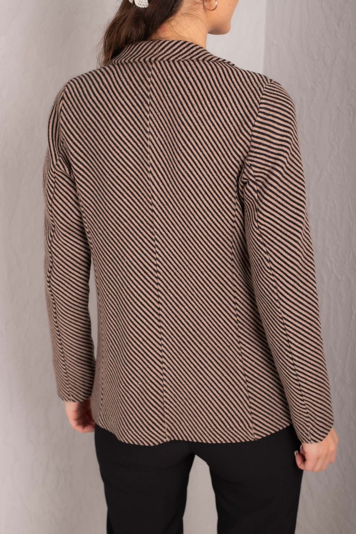 Female mink line pattern with four button stamp jacket ARM-24K001037