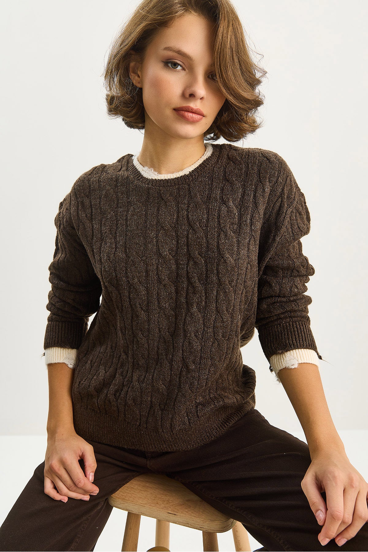 Women's Crew Neck Hair Braid Patterned Ripped Cuff Detailed Knitwear Sweater TK251087 60283599