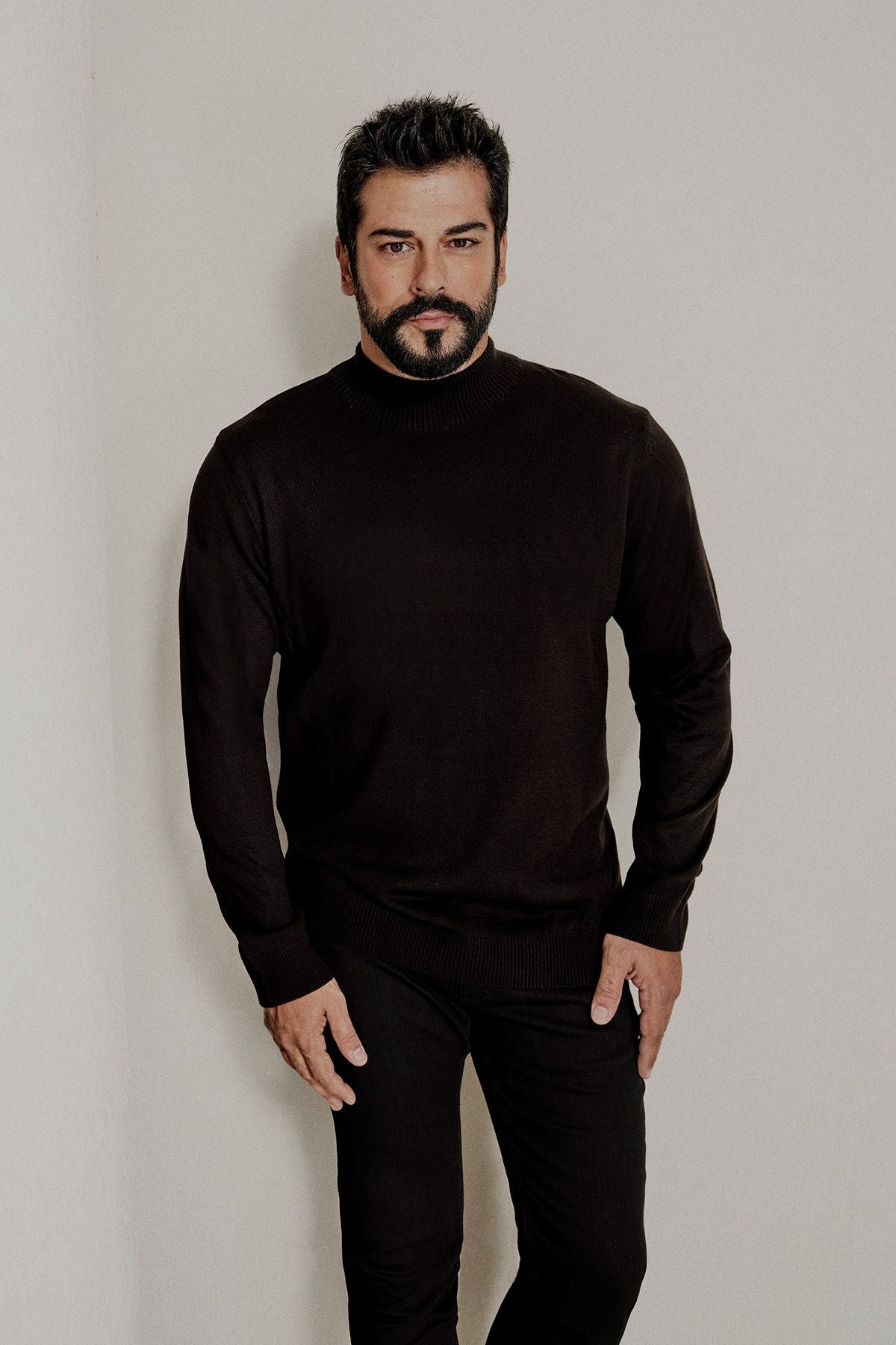 Men's black hair growth anti-pilling standard fit half fisherman collar knitwear sweater