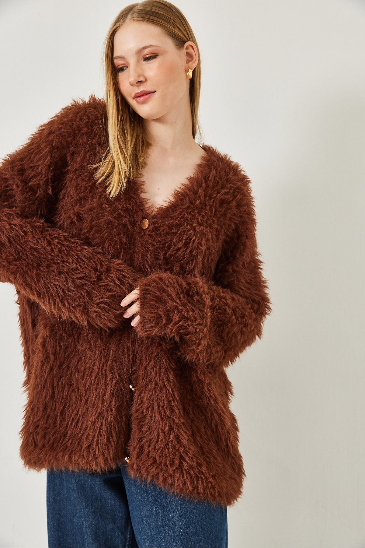 WOMEN V -neck button with soft beard knitwear cardigan 241149 60261298