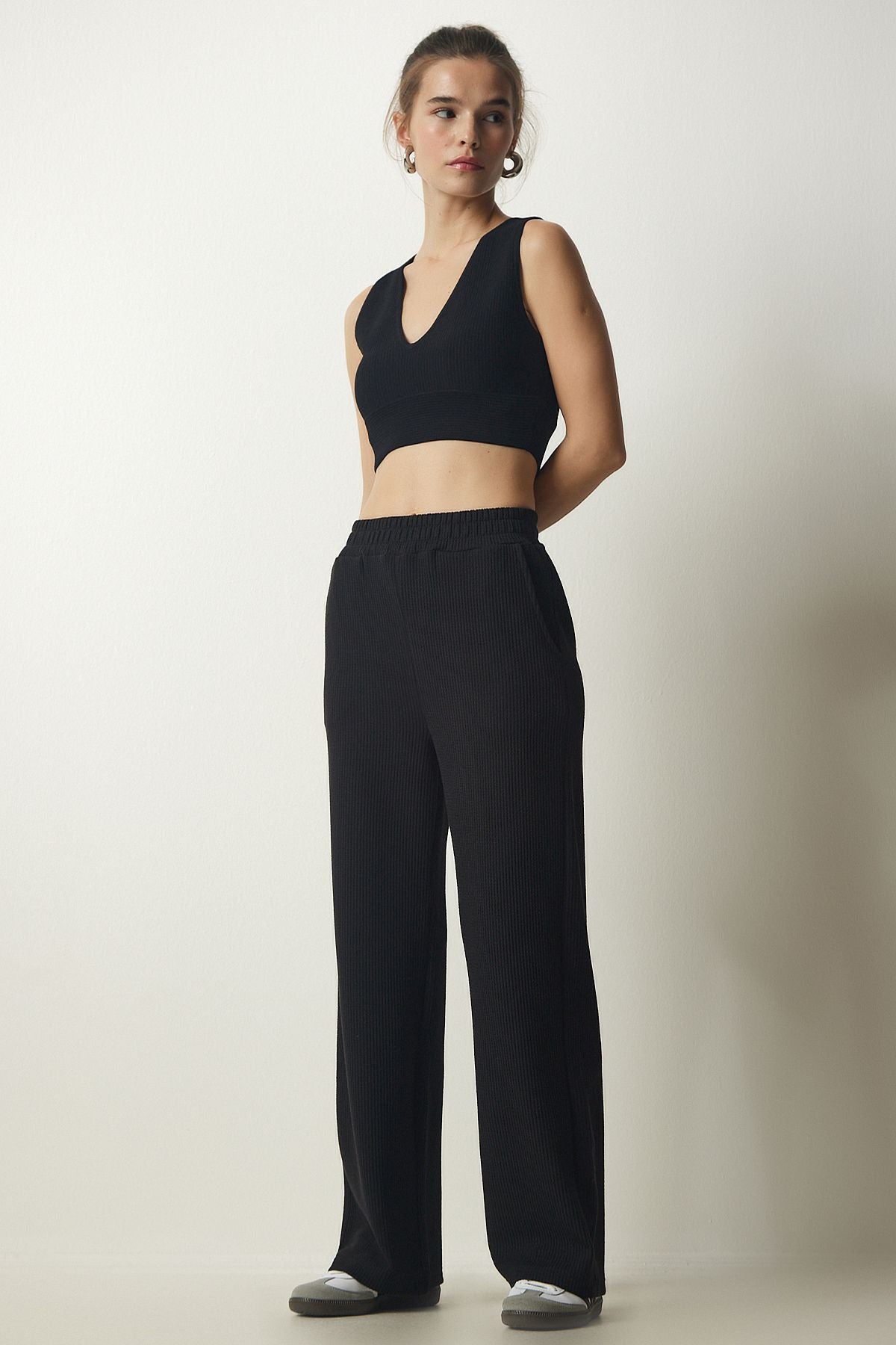 WOMEN BLACK RECEPED KNITTING Pants EW00005