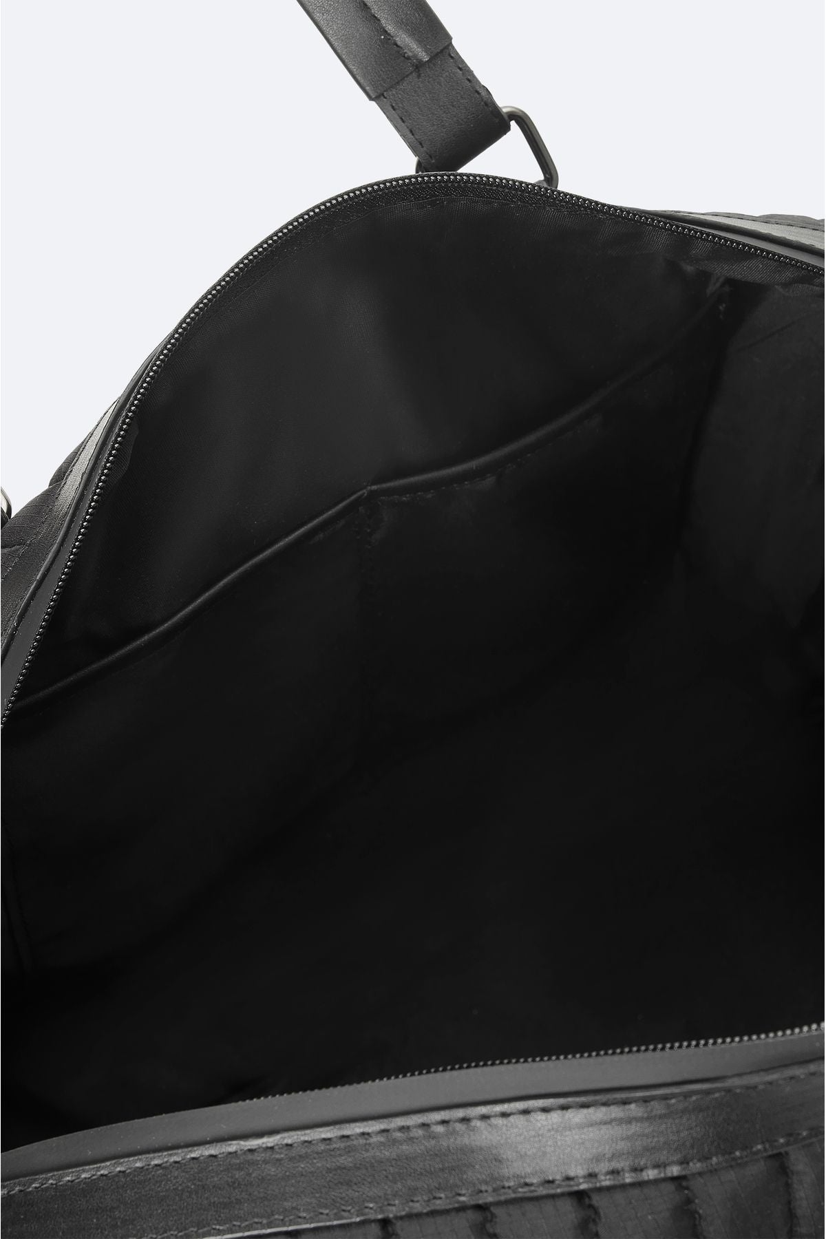 Men's black shoulder strap travel bag A32y9100
