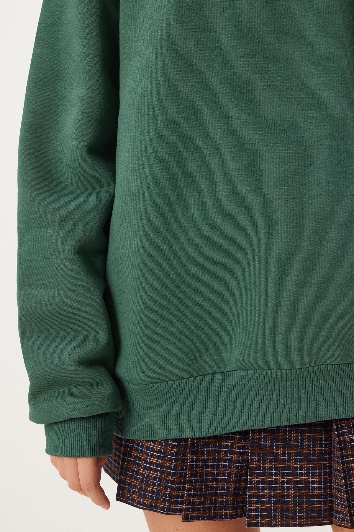 Woman Dark Green Zippered Sweatshirt vn00019