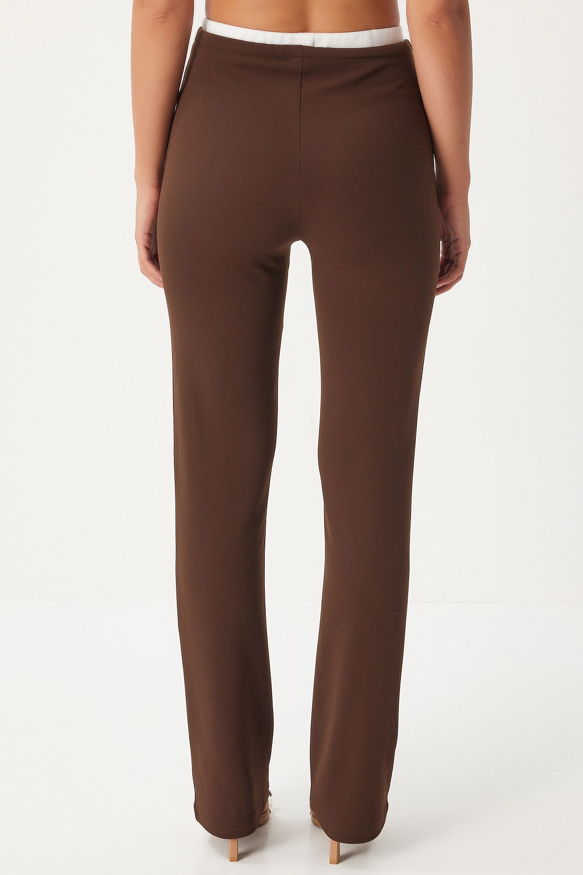 Female Brown Binding Detailed Knitting Pants RV00157