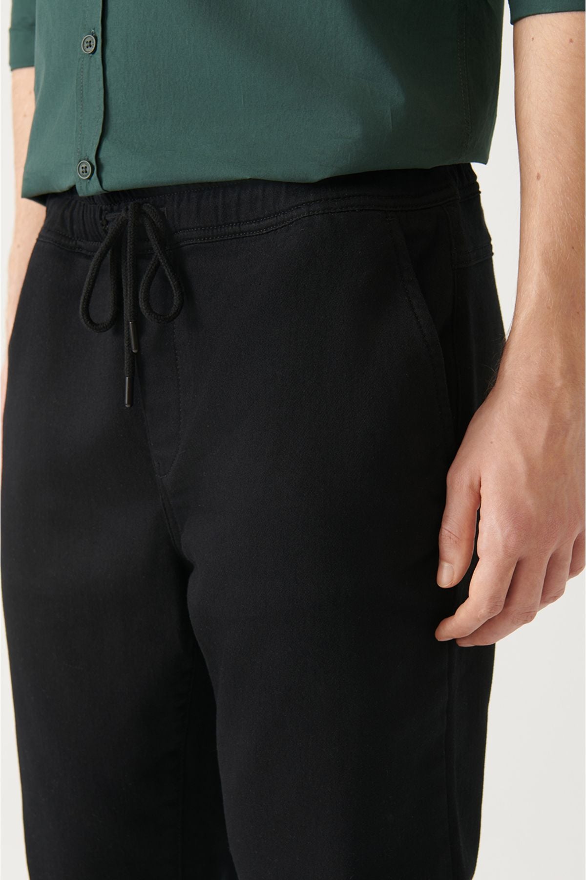 Men's Black Side Lacked Jogger Pants B003025