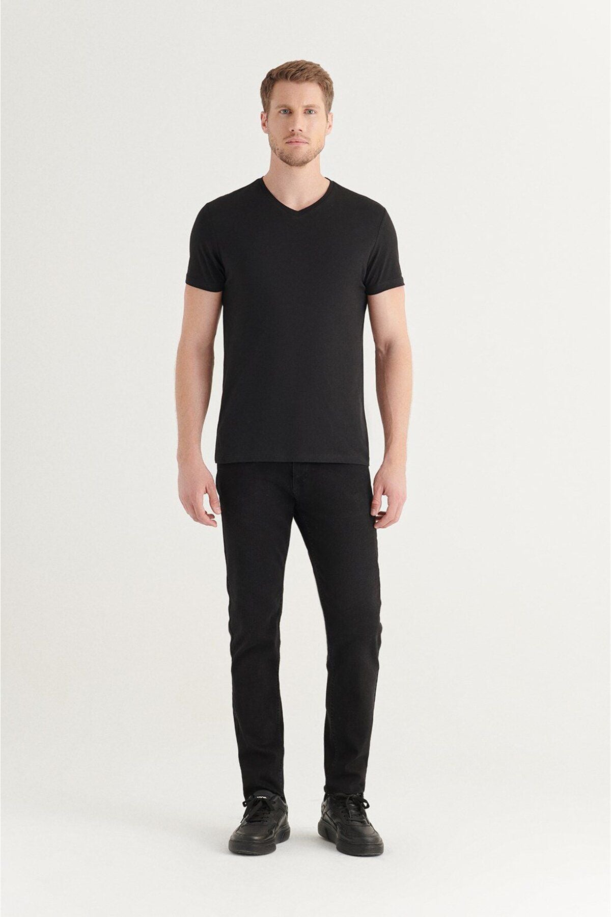 Men's black 100 %cotton V-neck T-shirt E001001