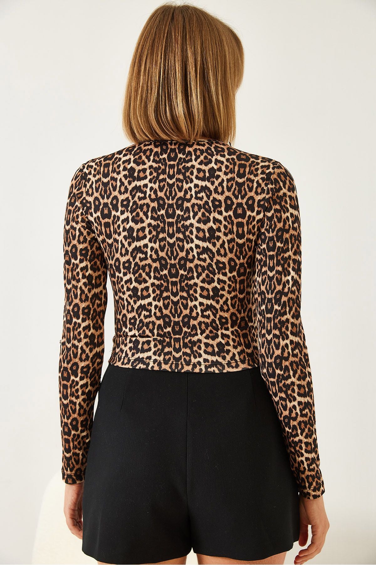 Female Bicycle Collar front window leopard patterned blouse 0192 60261141