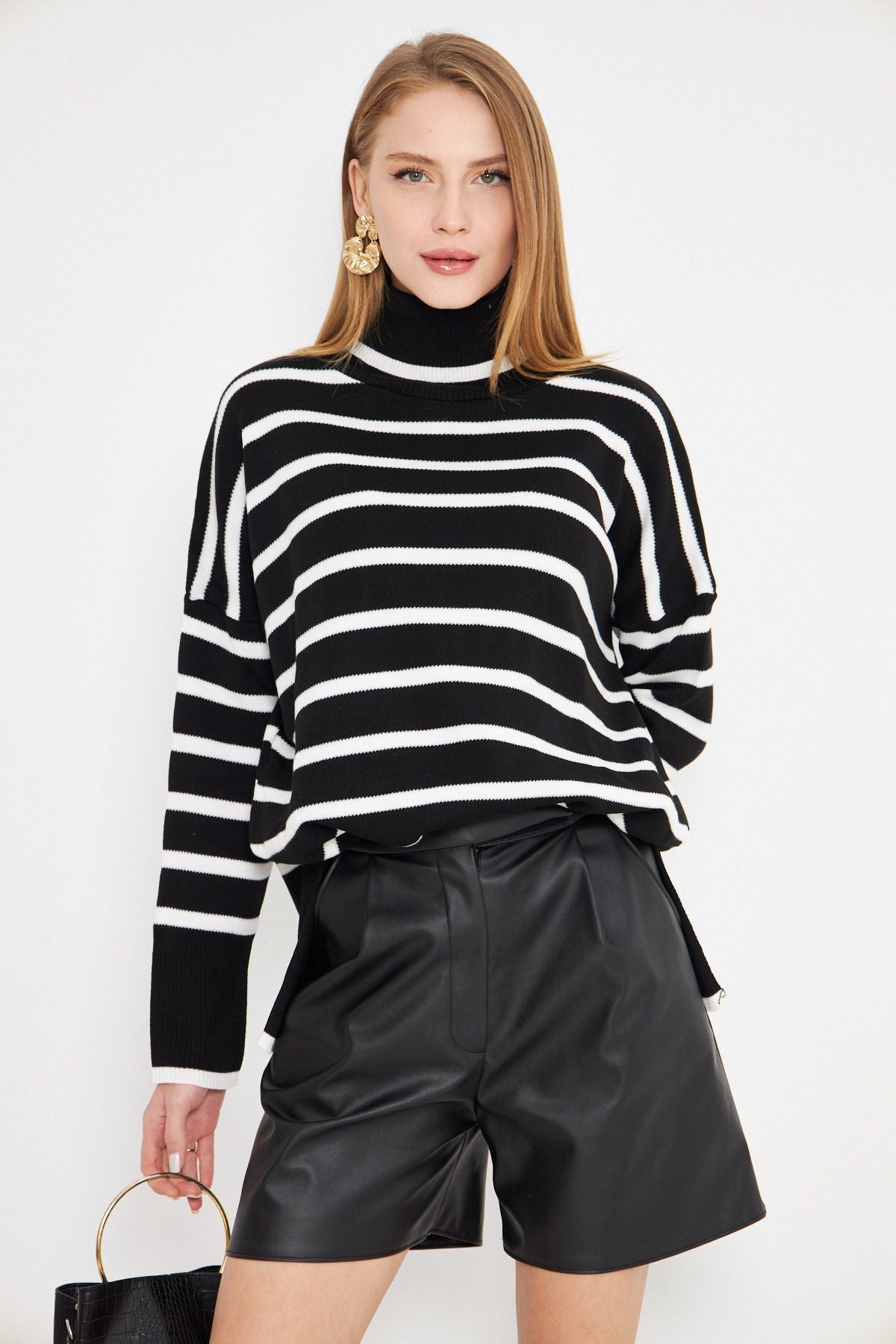 Women's Black Fisherman striped knitwear sweater ARM-24K012007