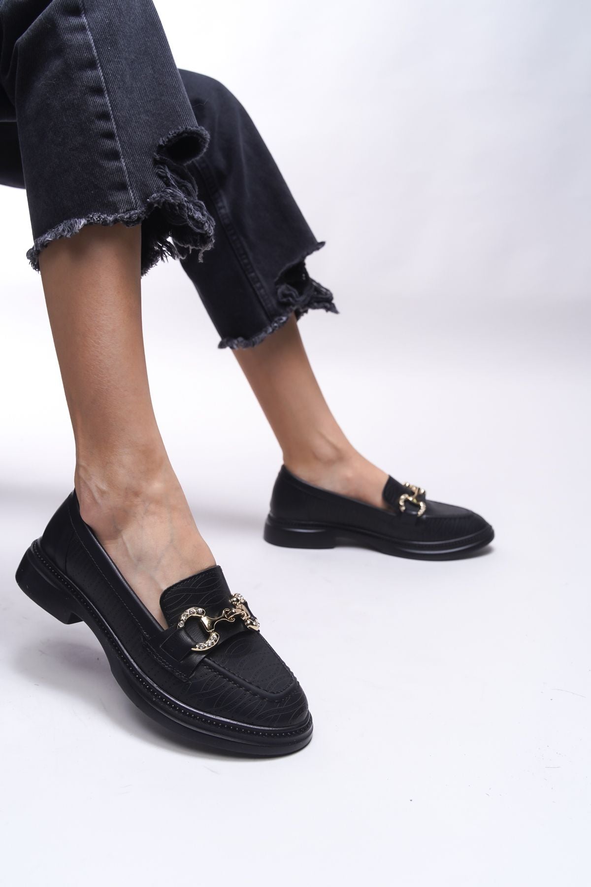 Jintheris Woman Loafer 0012453 Black Skin