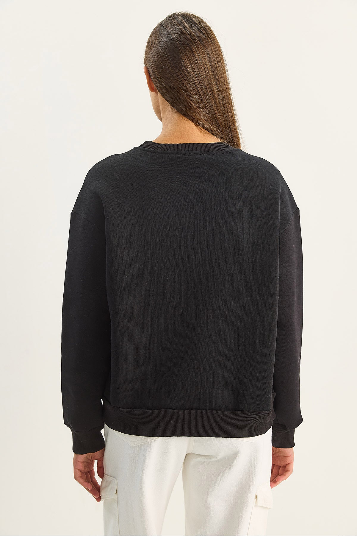 Women's Crew Neck Cherry Stone Embroidered Three Thread Raised Sweatshirt 60601047