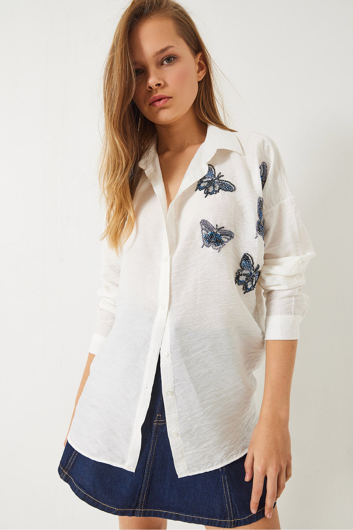 Women's Butterfly Bead Stone Embroidered Aerobin Oversize Shirt 60283030