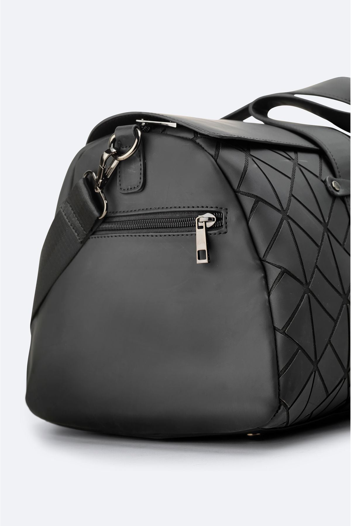 Men's black adjustable shoulder strap travel bag A42y9101