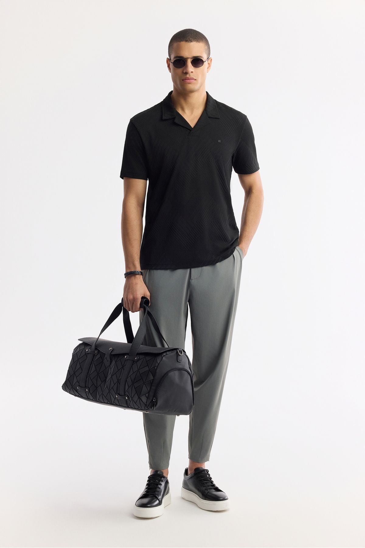 Men's Black Apace Yaka Transverse striped jacquard T-shirt A51y1145