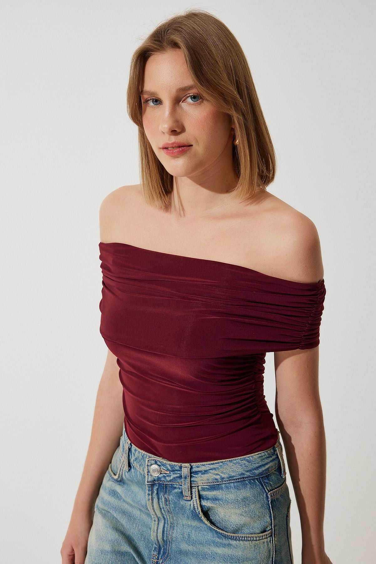 Woman Bordeaux Shirred Shoulder Sandy Blouse to00132