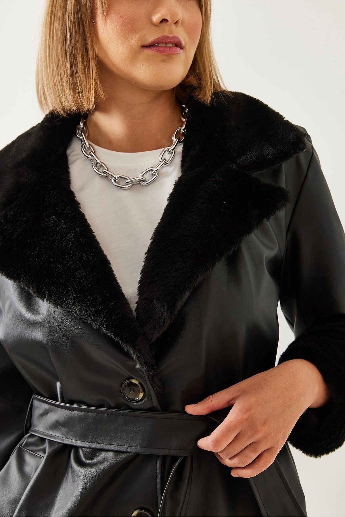 Woman Fur Short Leather Coat 2617 60261007
