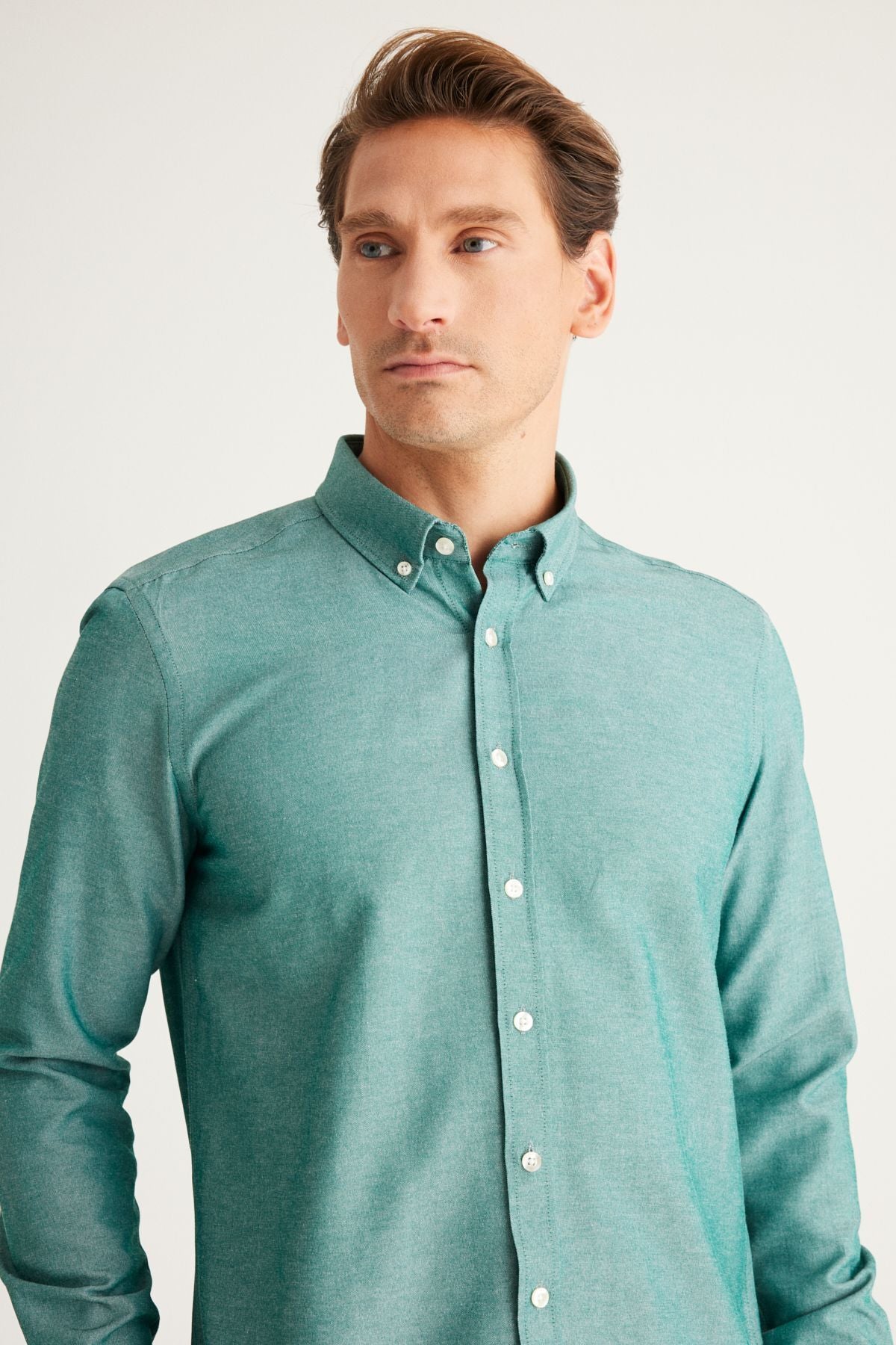 Men's Oxford Green Button Neck Easy ironable cotton slim fit narrow cut shirt