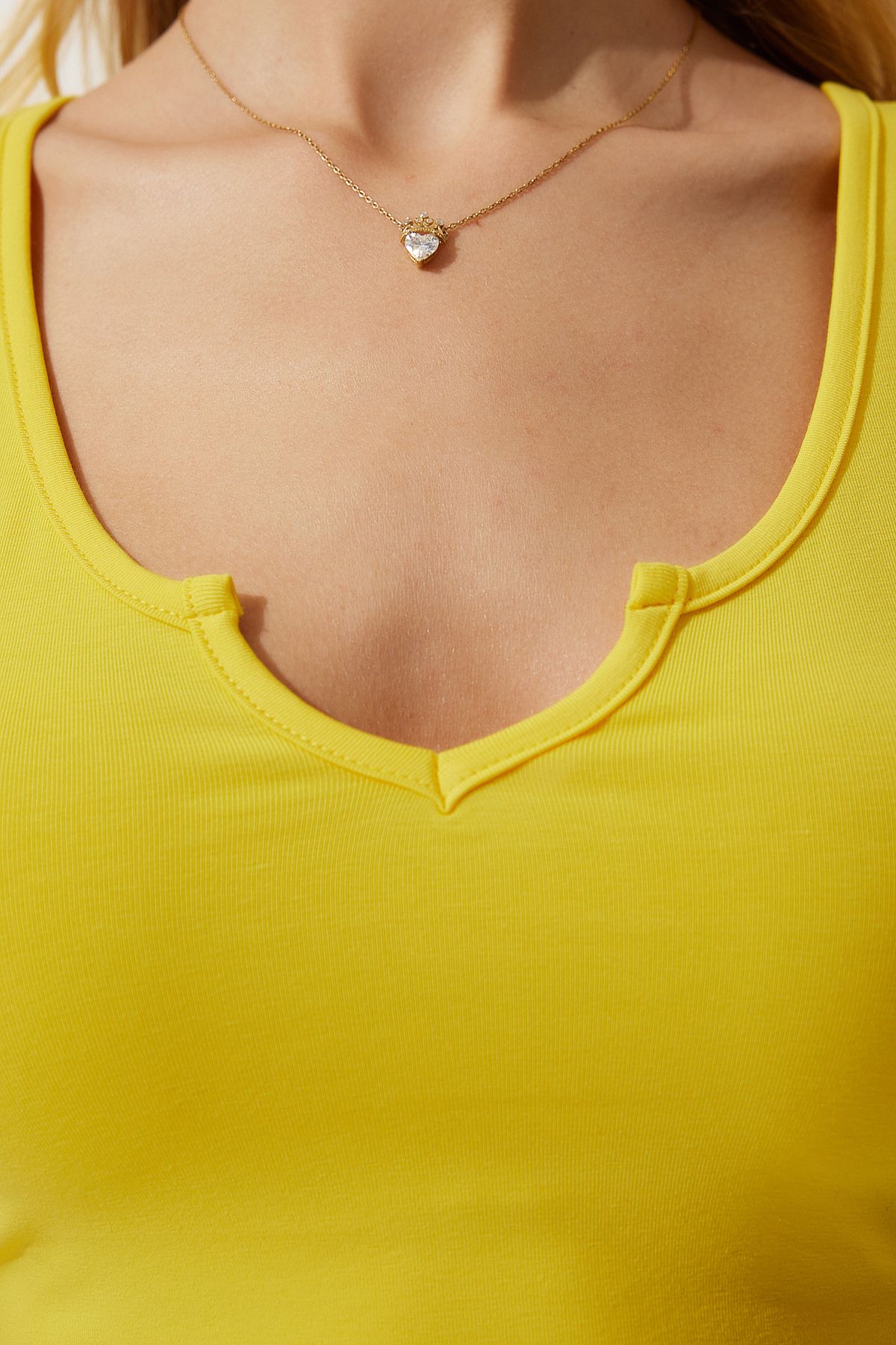Woman Yellow Strap Crop knitted blouse OW00030