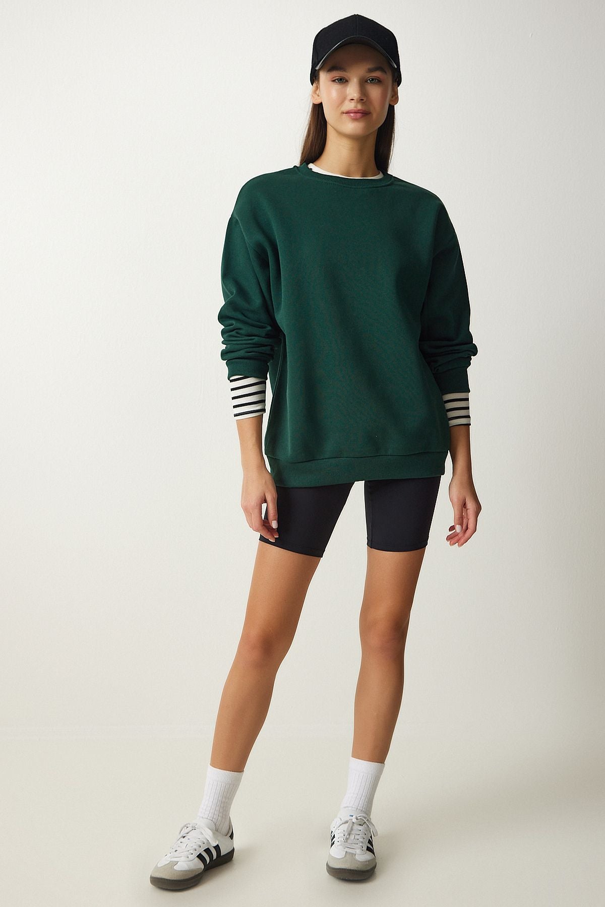 Female Emerald Green Basic Sweatshirt OW00001