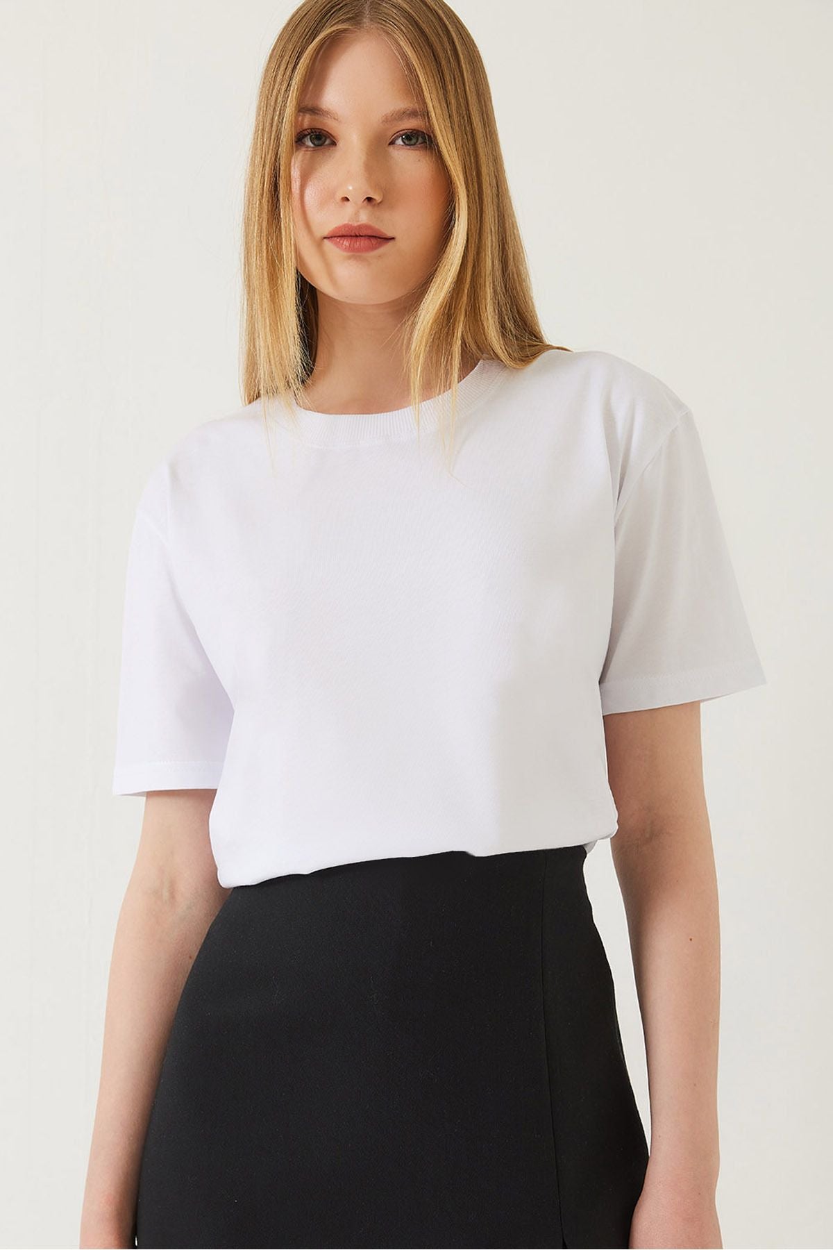 Female decorative stitched bike collar tshirt 60602001