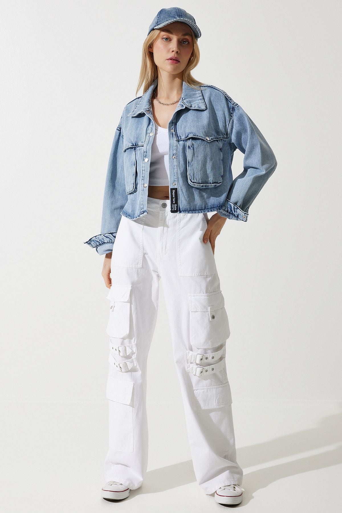 Woman Middle Blue Wide Pocket Denim Jacket RV00187